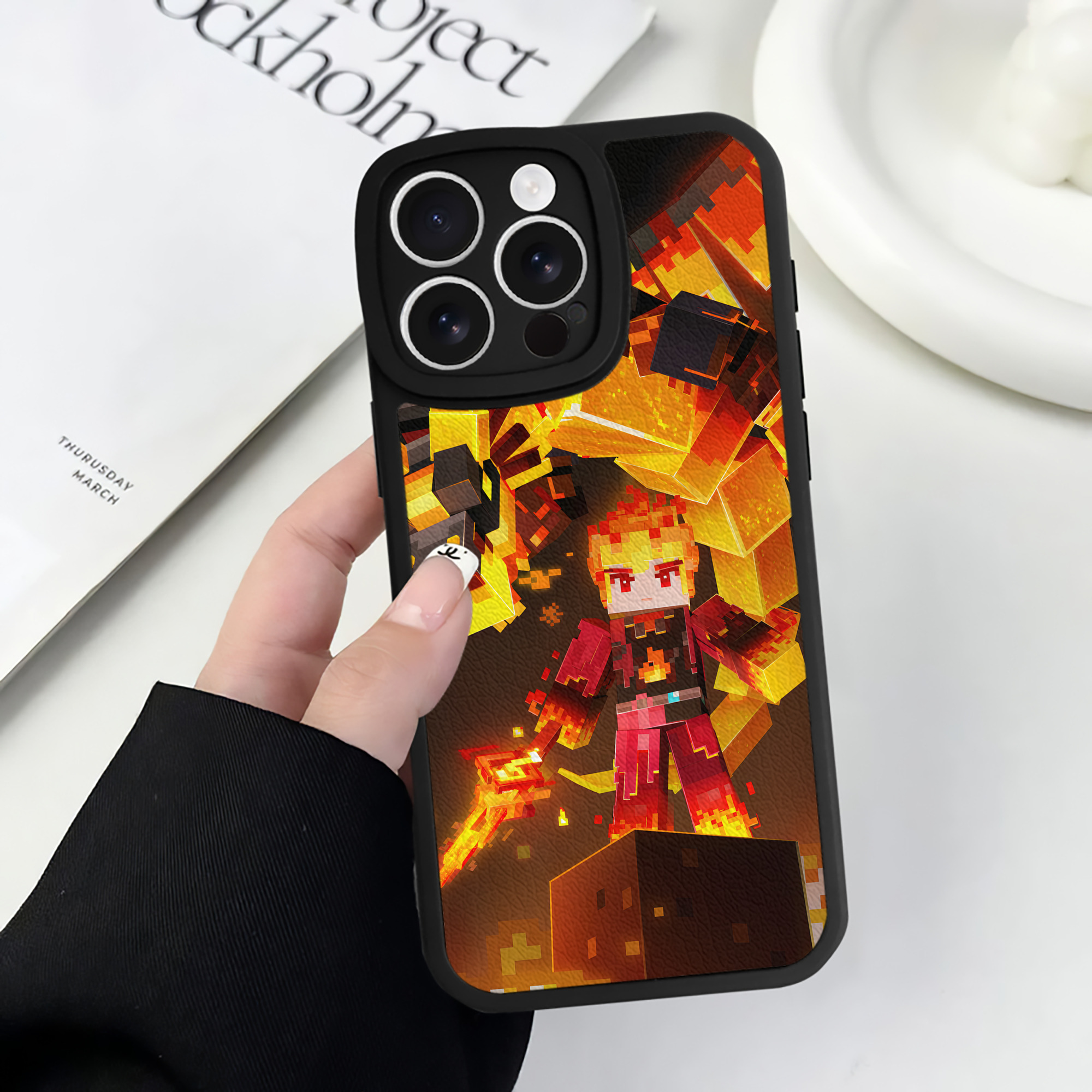（画像用） マインクラフト ブロックの世界 Minecraft MC Block world 【iPhone 16シリーズ対応】シリコンスマホケース（レザー調） 材質：シリコン